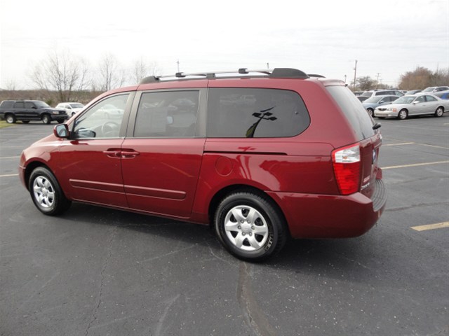 Kia Sedona 2008 photo 1