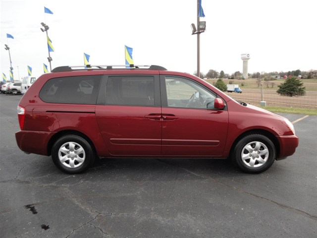 Kia Sedona 2008 photo 3