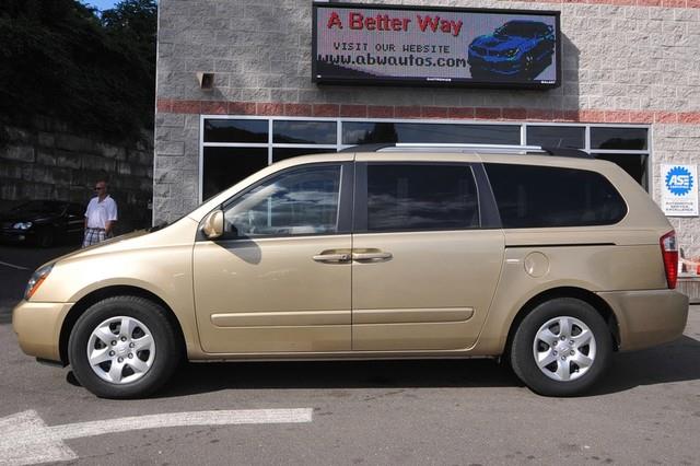 Kia Sedona 2009 photo 3