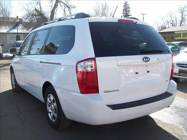 Kia Sedona 2009 photo 3