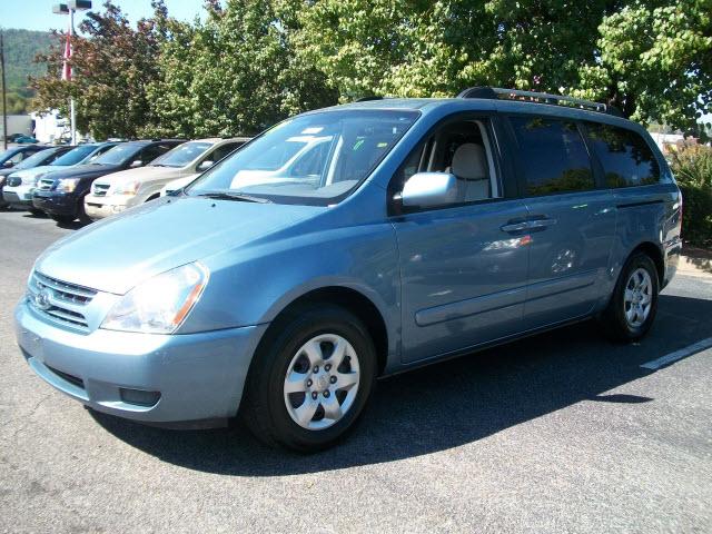 Kia Sedona 2009 photo 2