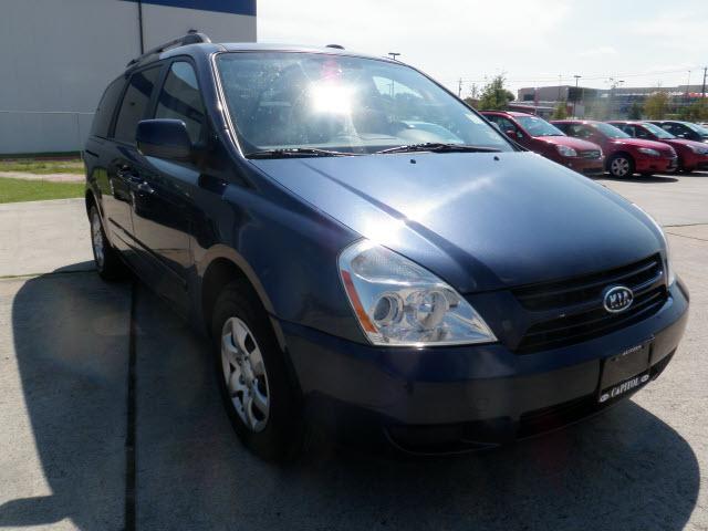 Kia Sedona 2009 photo 3