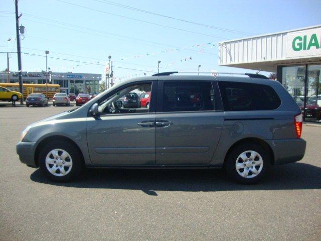 Kia Sedona 2009 photo 1