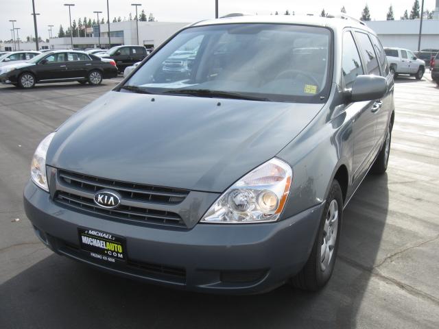 Kia Sedona 2009 photo 2