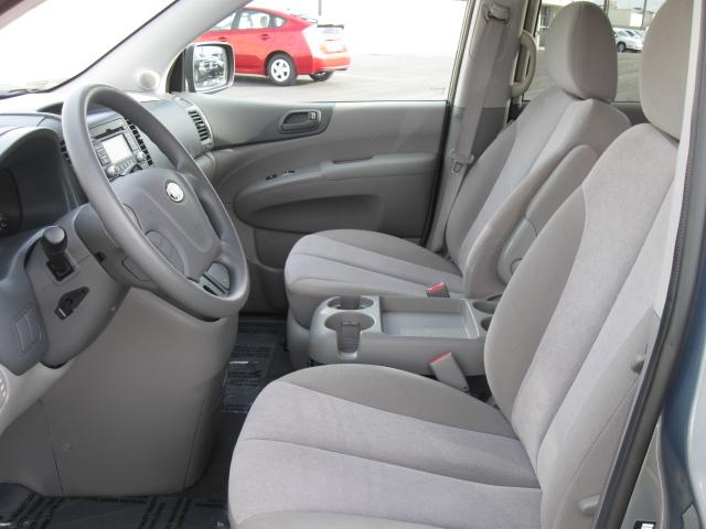 Kia Sedona 2009 photo 3