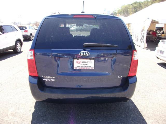 Kia Sedona 2009 photo 3