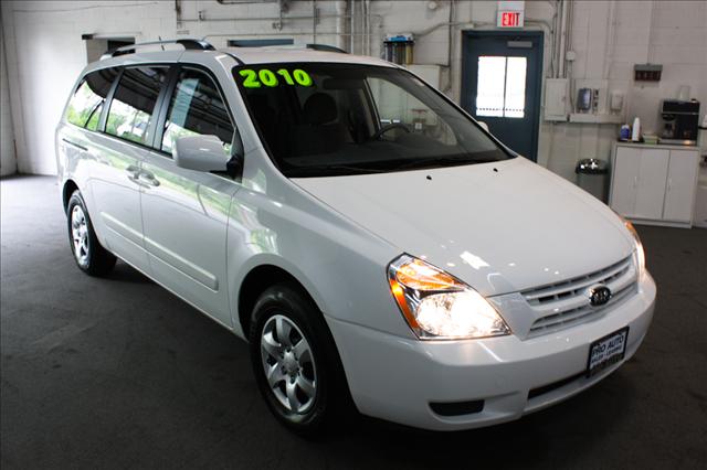 Kia Sedona 2010 photo 2