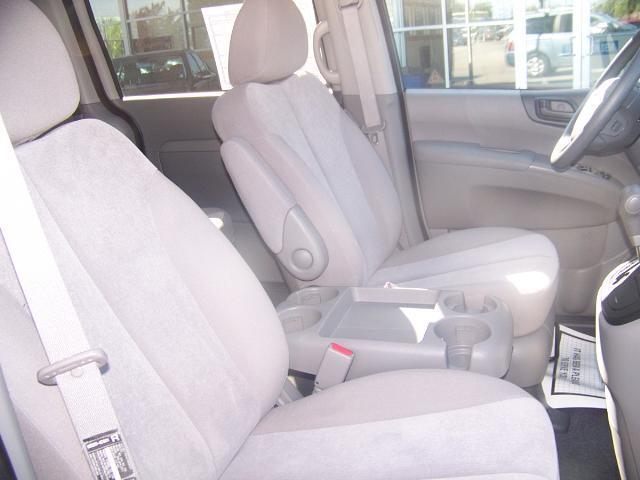 Kia Sedona 2.5sone Owner MiniVan