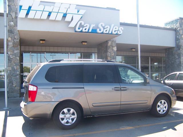 Kia Sedona 2.5sone Owner MiniVan