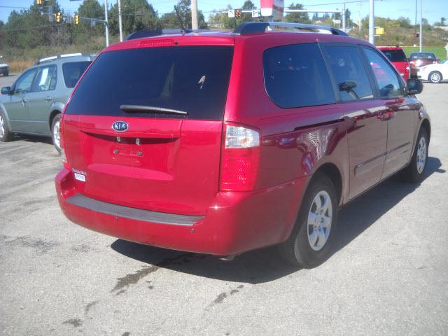 Kia Sedona 2010 photo 1