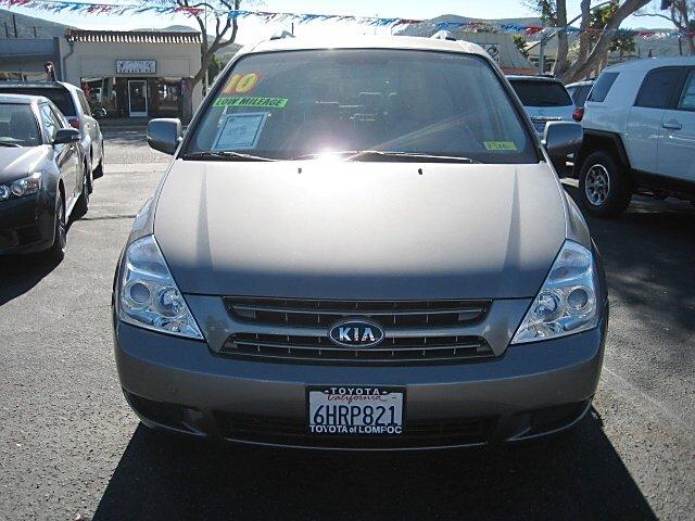 Kia Sedona 2010 photo 3