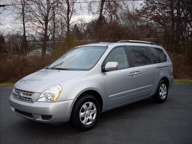 Kia Sedona Elk Conversion Van MiniVan