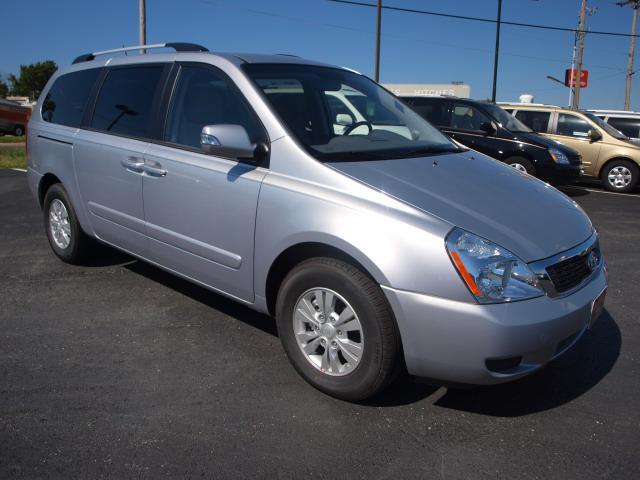 Kia Sedona 2011 photo 1