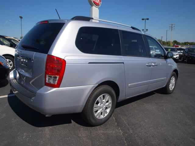 Kia Sedona 2011 photo 4