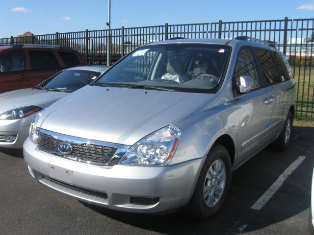 Kia Sedona Elk Conversion Van MiniVan