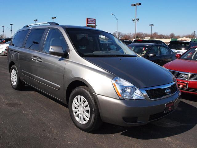 Kia Sedona 2011 photo 1