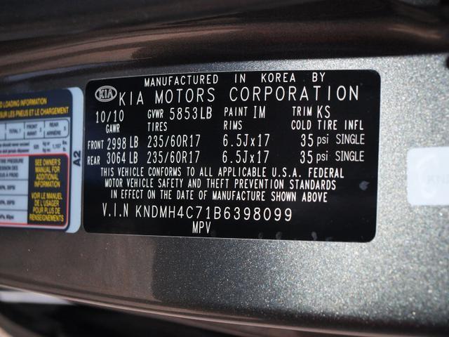 Kia Sedona 2011 photo 5