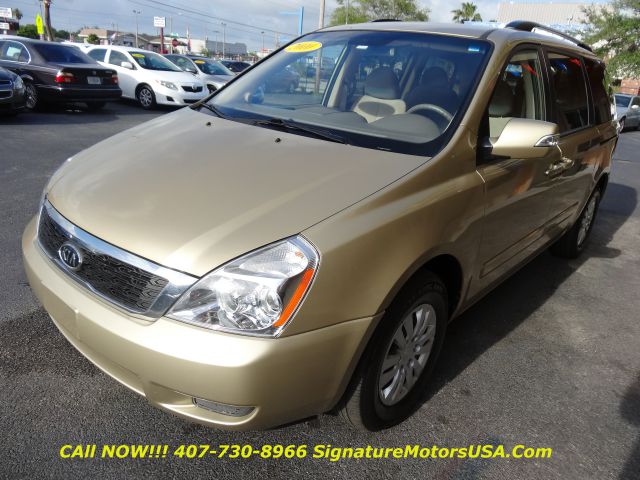 Kia Sedona 2011 photo 45