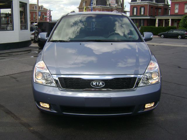 Kia Sedona 2011 photo 4