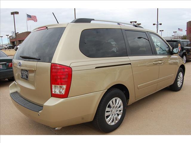 Kia Sedona 2011 photo 2