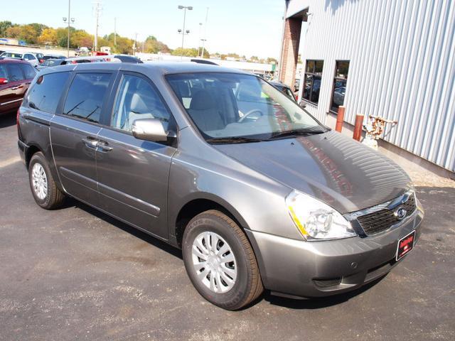 Kia Sedona 2011 photo 1