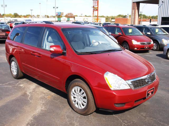 Kia Sedona 2011 photo 1