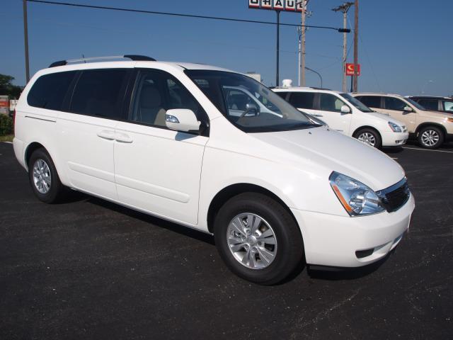 Kia Sedona 2011 photo 1