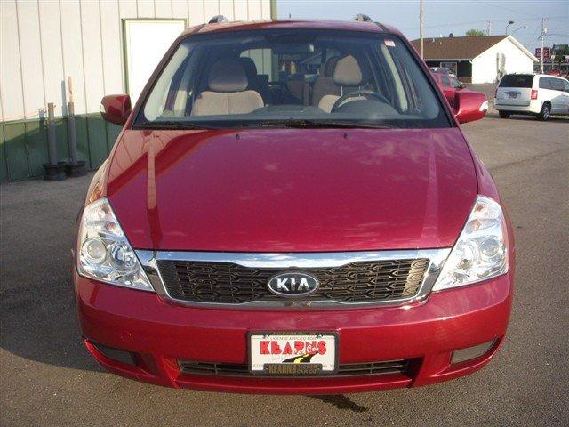 Kia Sedona 2011 photo 1