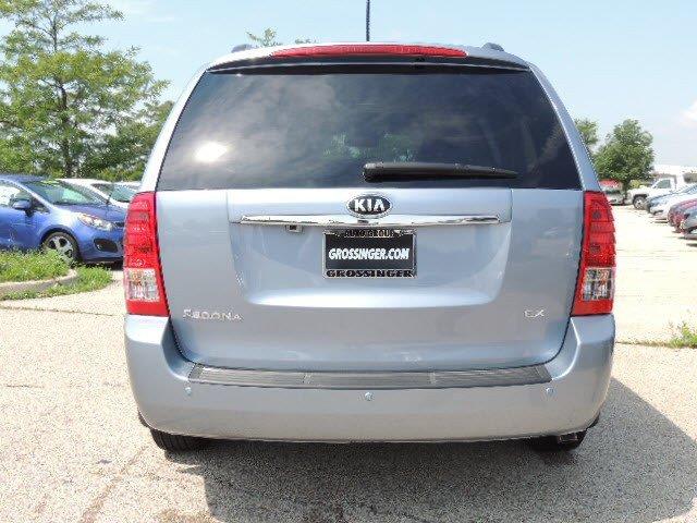 Kia Sedona 2014 photo 4