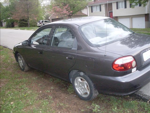 Kia Sephia 2000 photo 2