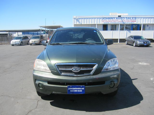 Kia Sorento 4x4 Styleside Lariat SUV