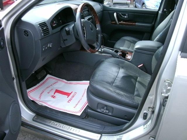 Kia Sorento 2003 photo 1