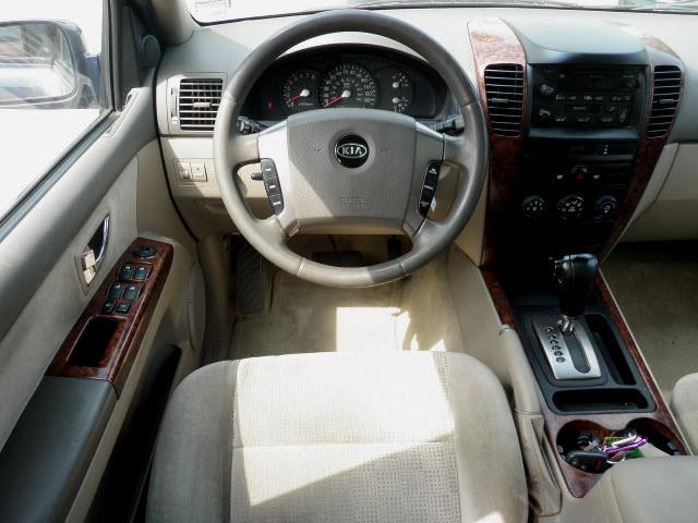 Kia Sorento 2003 photo 4