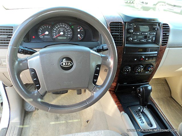 Kia Sorento 2004 photo 1