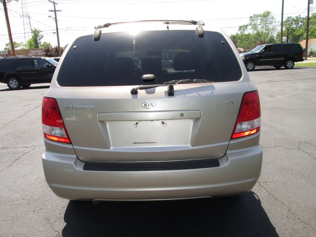 Kia Sorento 2004 photo 16