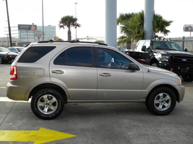 Kia Sorento 2004 photo 2