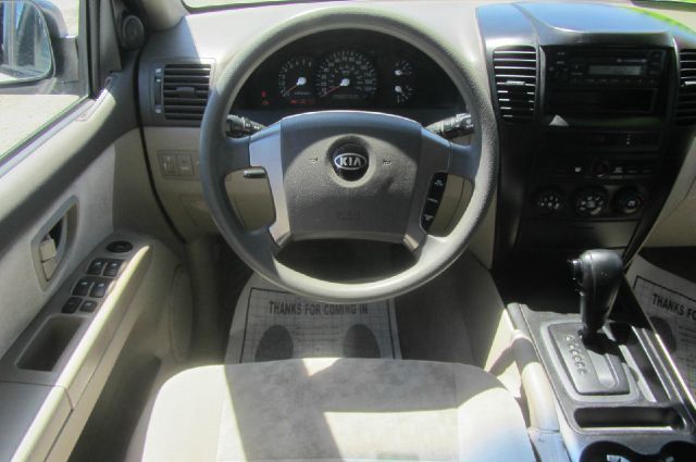 Kia Sorento 2004 photo 16