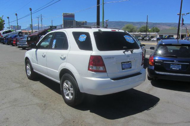 Kia Sorento 2004 photo 23