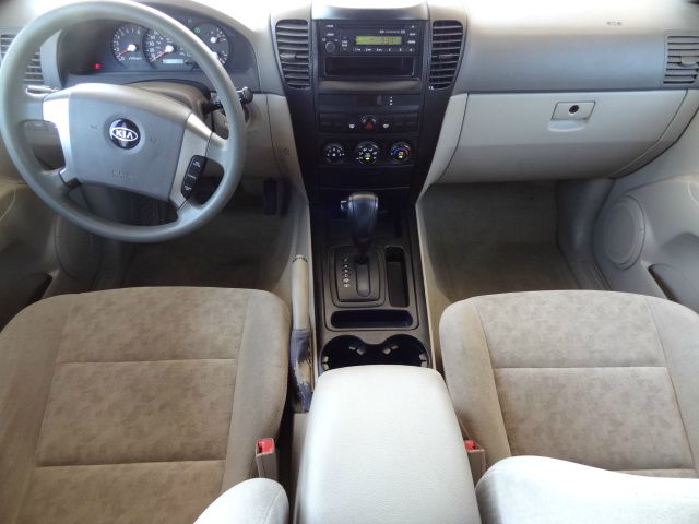 Kia Sorento 4x4 Styleside Lariat SUV