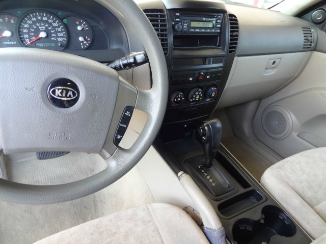 Kia Sorento 2004 photo 14