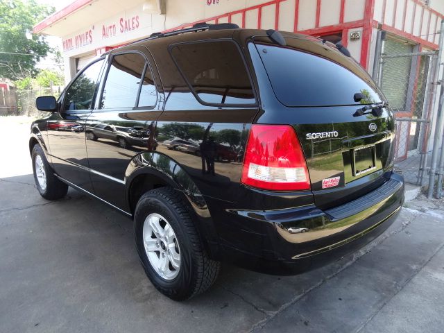 Kia Sorento 2004 photo 8