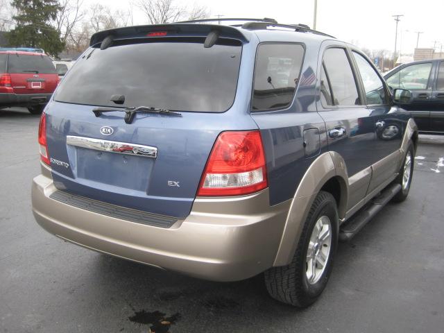 Kia Sorento 2004 photo 2