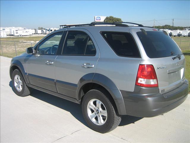 Kia Sorento 2004 photo 2