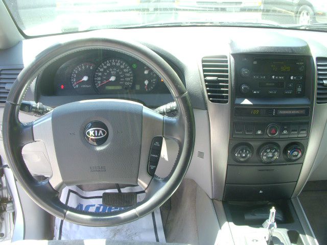 Kia Sorento 2005 photo 8