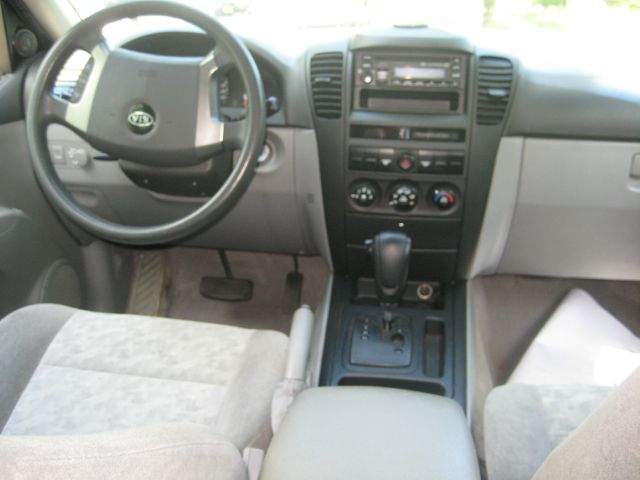 Kia Sorento 2005 photo 11