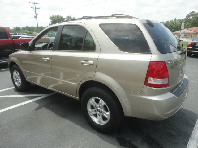 Kia Sorento 2005 photo 21