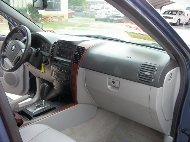 Kia Sorento 2005 photo 10