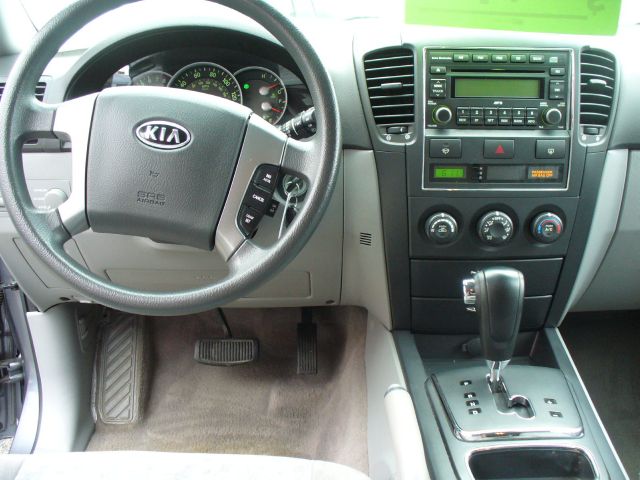 Kia Sorento 2008 photo 11