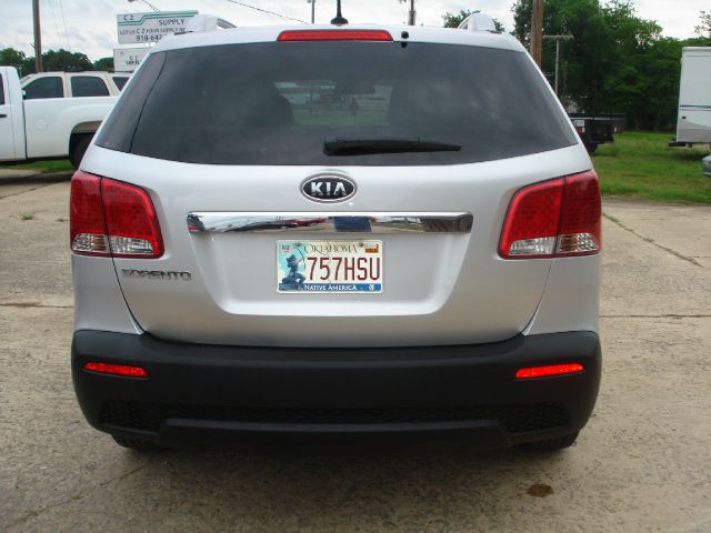 Kia Sorento 2011 photo 2