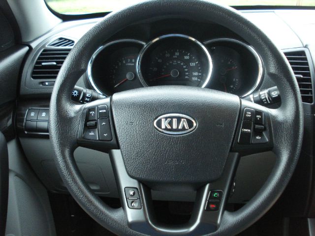 Kia Sorento 2011 photo 20